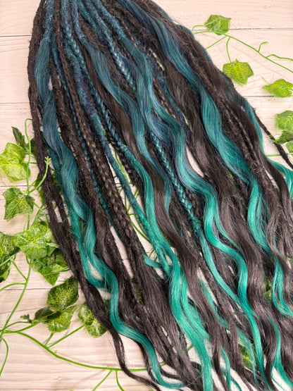 Set of 25, Black and Emerald Mixed Textured Extensions