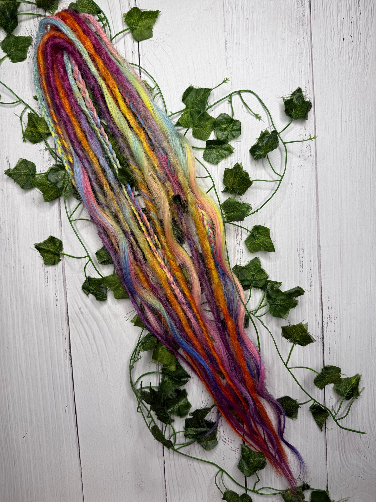 Set of 8, 61-68cm Colour Wheel Blend Mixed Texture Synthetic Extensions