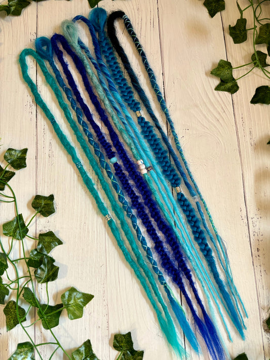 Set of 7, 52-56cm Mixed Blue Synthetic Extensions