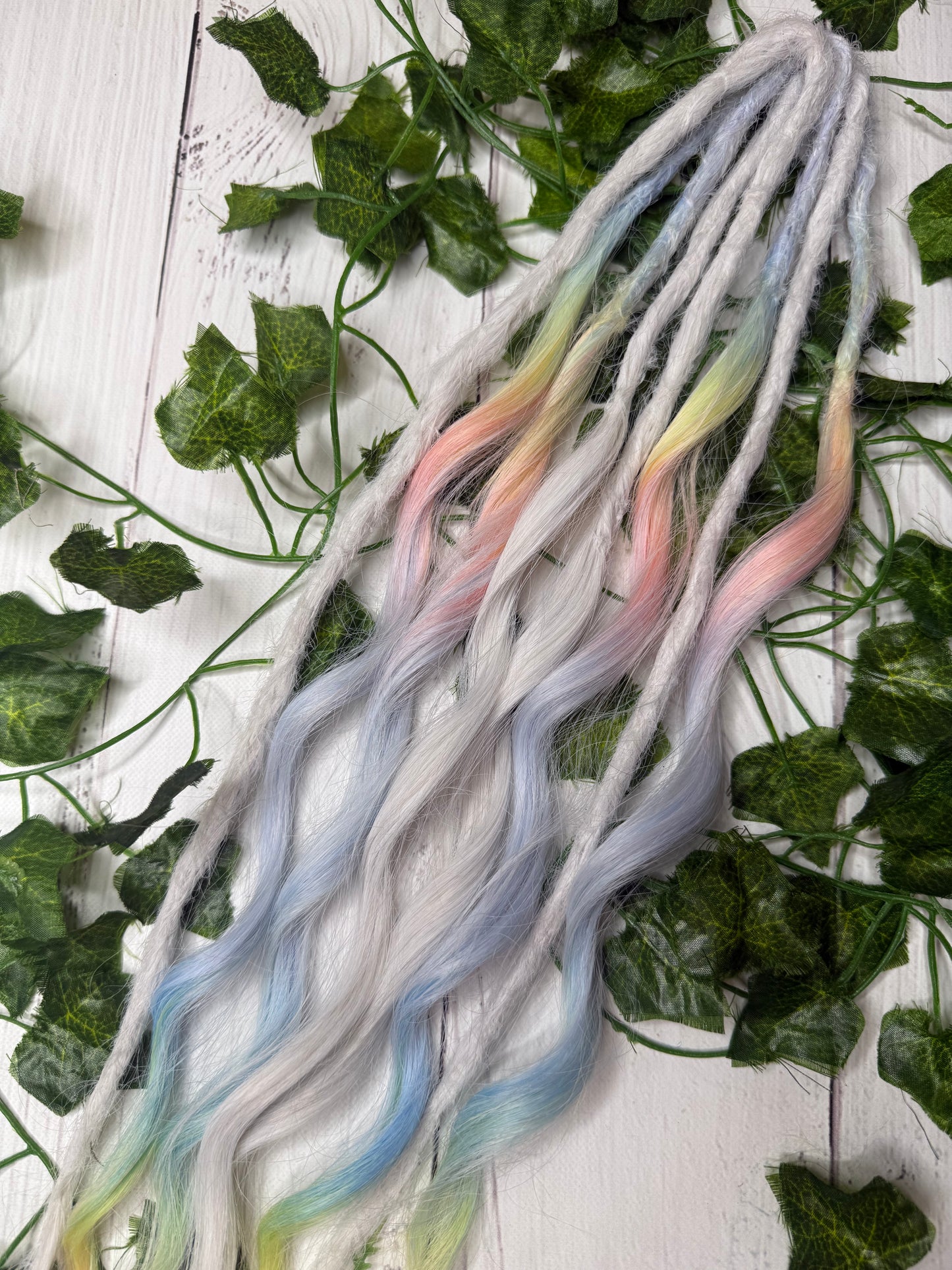 Set of 4, 53-60cm Pastel Whisper Mixed Texture Synthetic Extensions