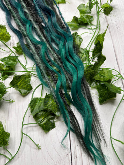 Set of 8, 52-67cm Deep Forest Green Mixed Texture Synthetic Extensions