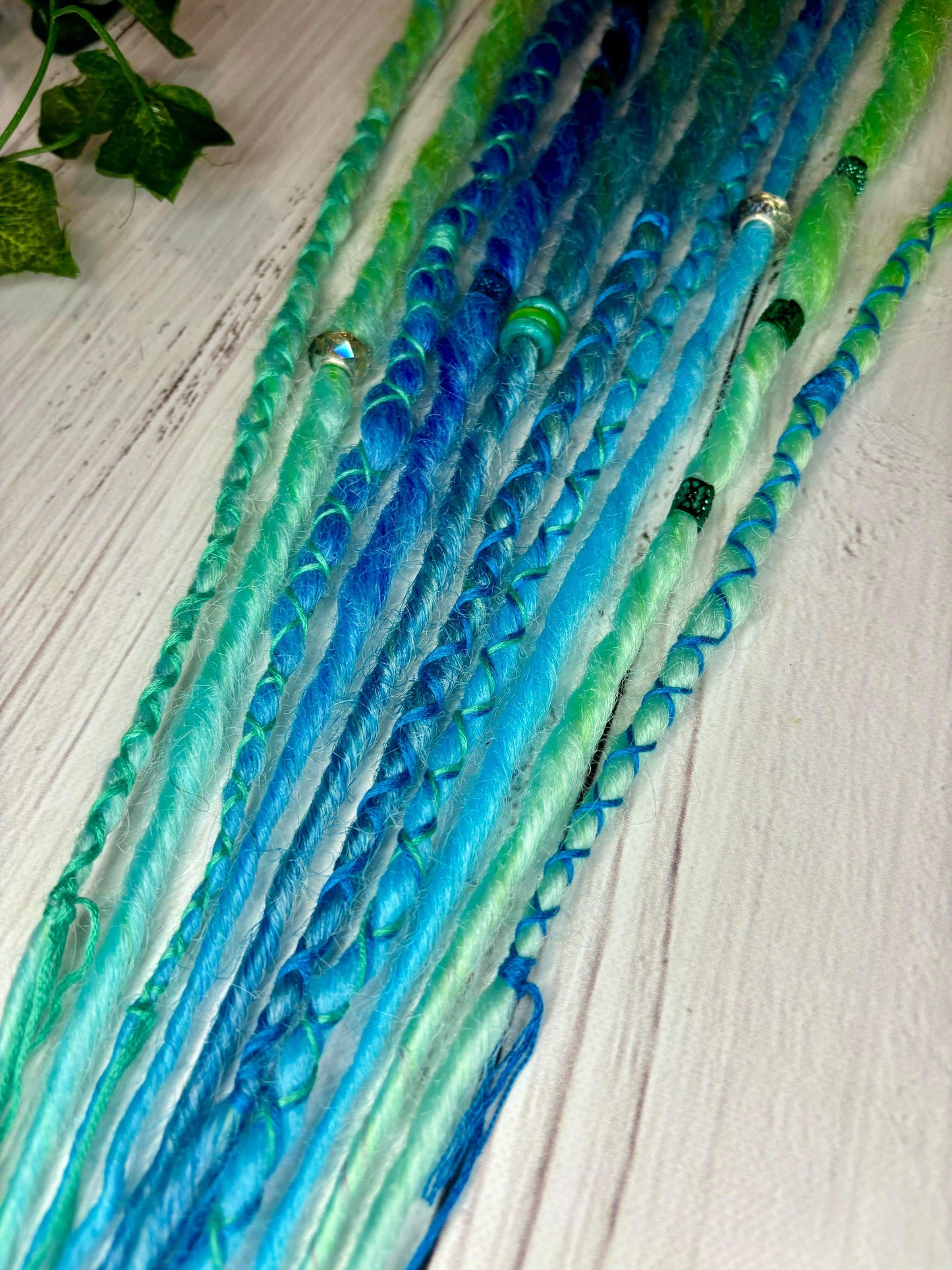 Set of 5, 52-59cm Blue and Green mixed Synthetic Extensions