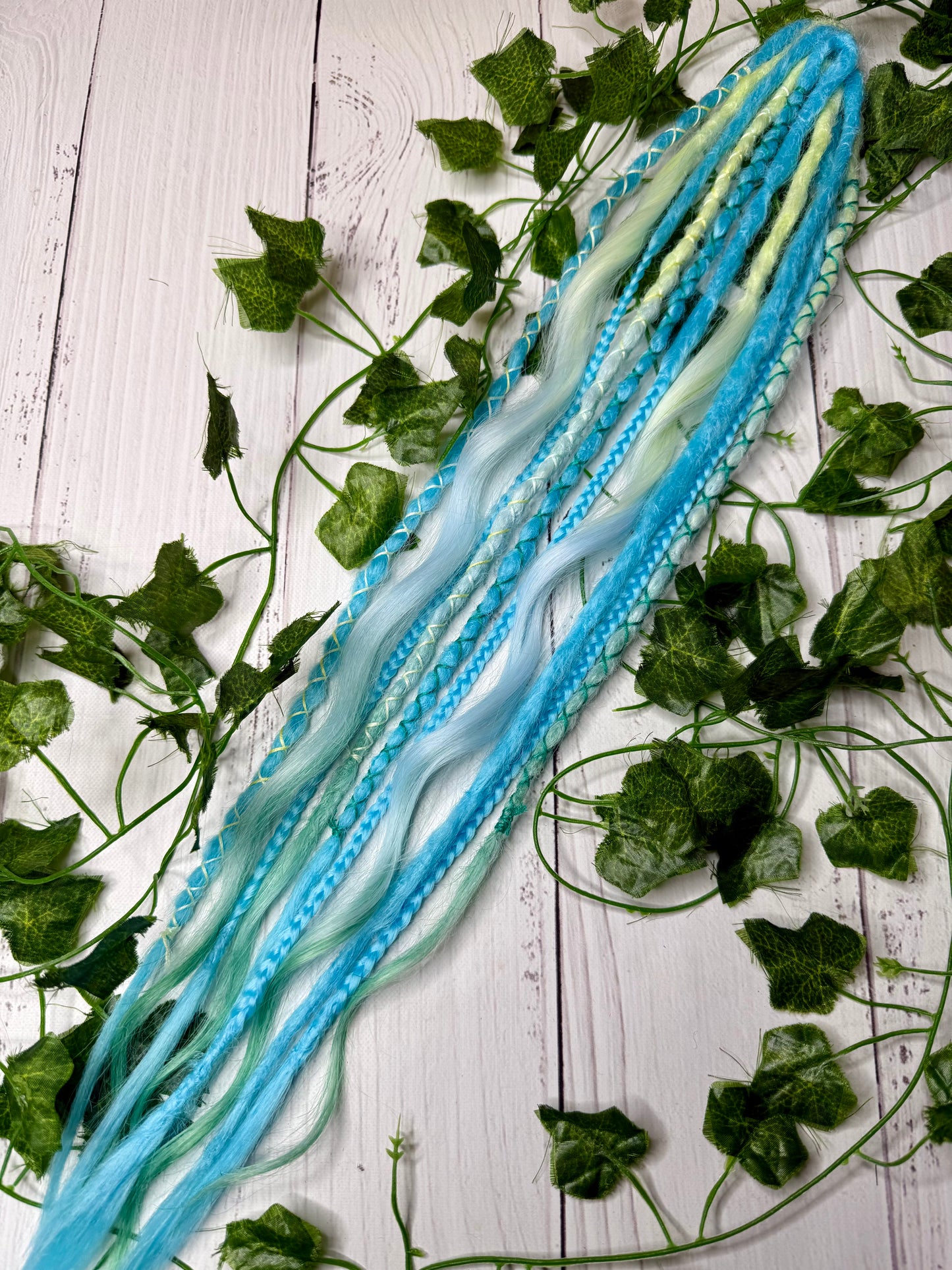 Set of 5, 55-62cm Ocean Breeze Mixed Texture Synthetic Extensions