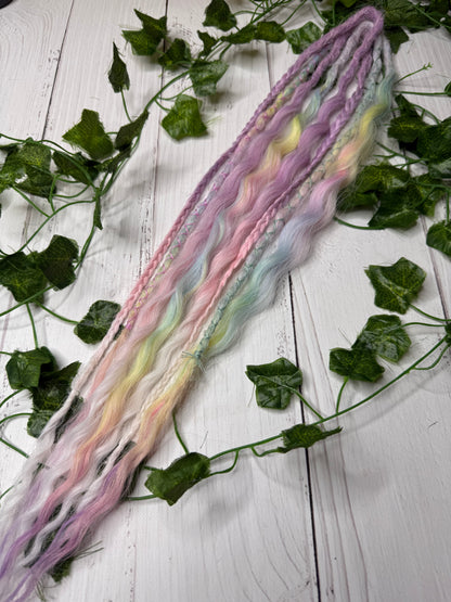 Set of 4, 56-58cm Blush Fern Blend Mixed Texture Synthetic Extensions