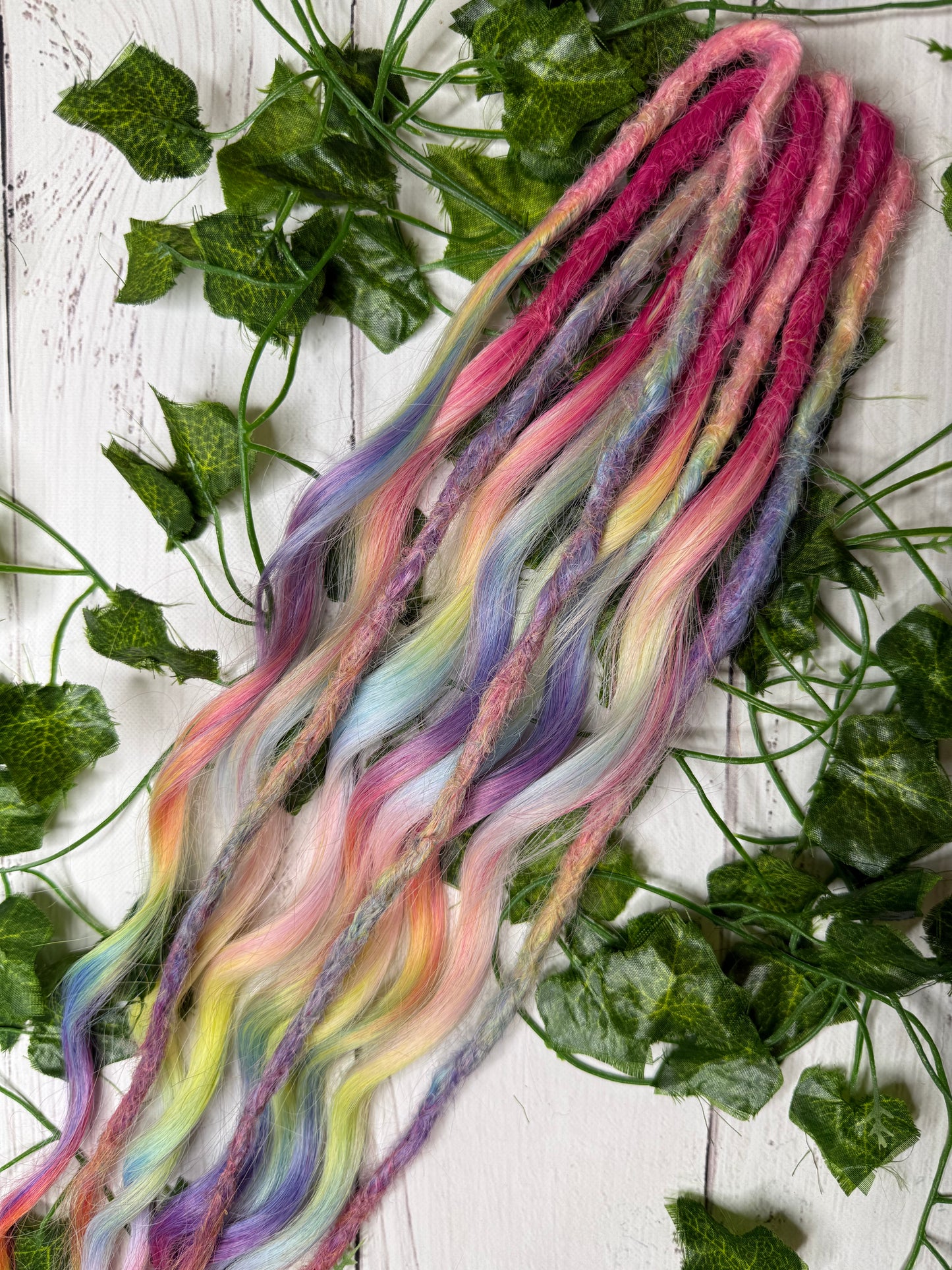 Set of 5, 54-58cm Fuchsia Storm Mixed Texture Synthetic Extensions
