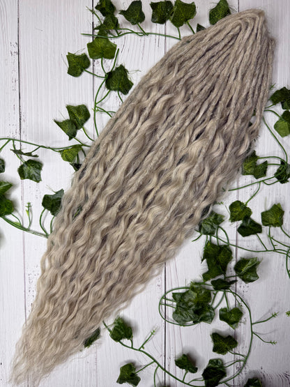 Set of 22, 53-62cm Regal Glow Mixed Texture Synthetic Extensions