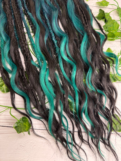 Set of 25, Black and Emerald Mixed Textured Extensions