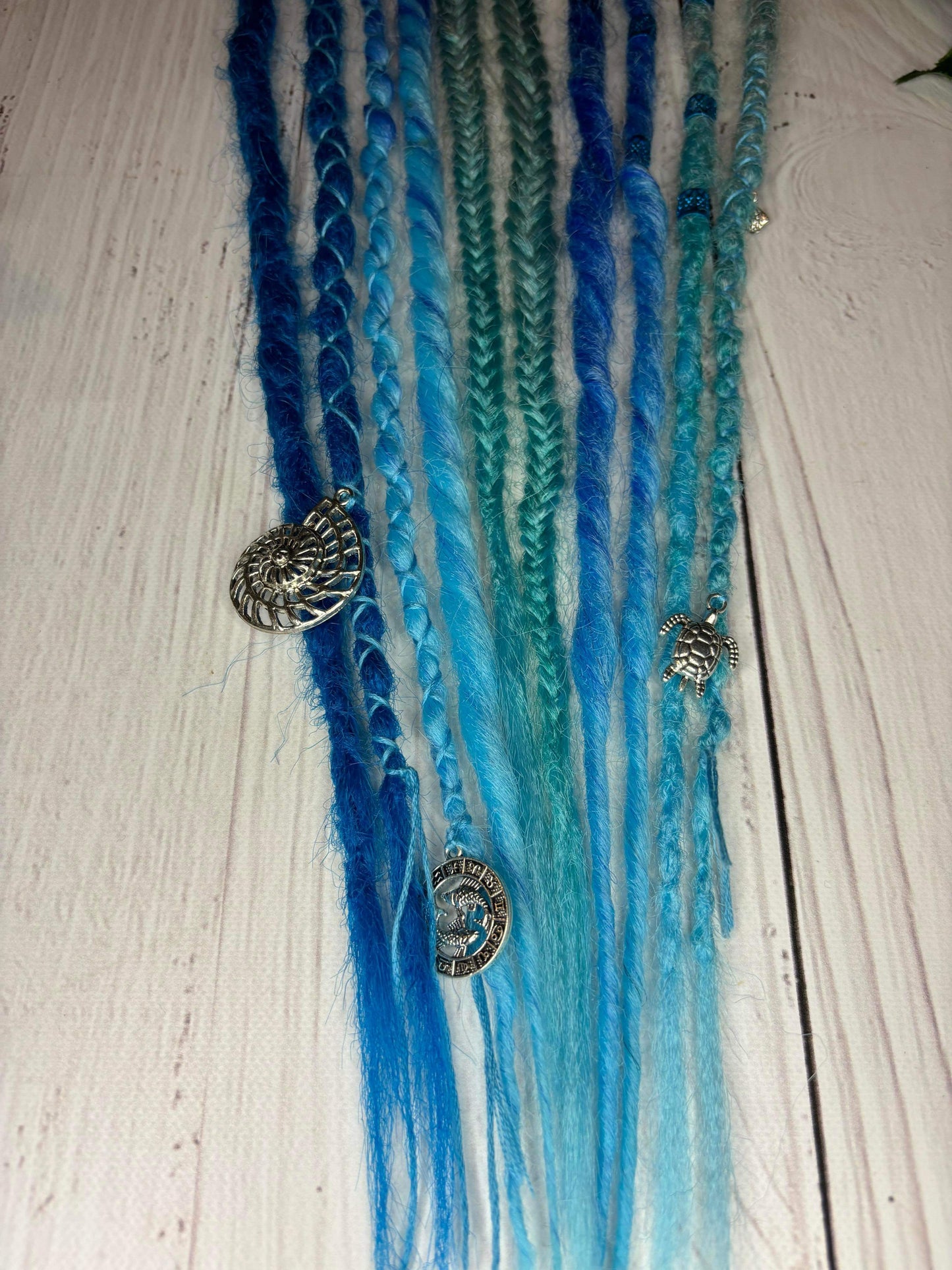 Set of 5, 48-51cm Blue Blend Synthetic Extensions