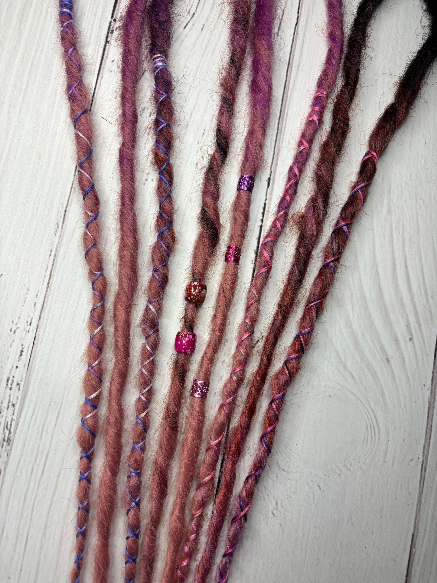 Set of 4, 44-50cm Muted Pink Synthetic Extensions