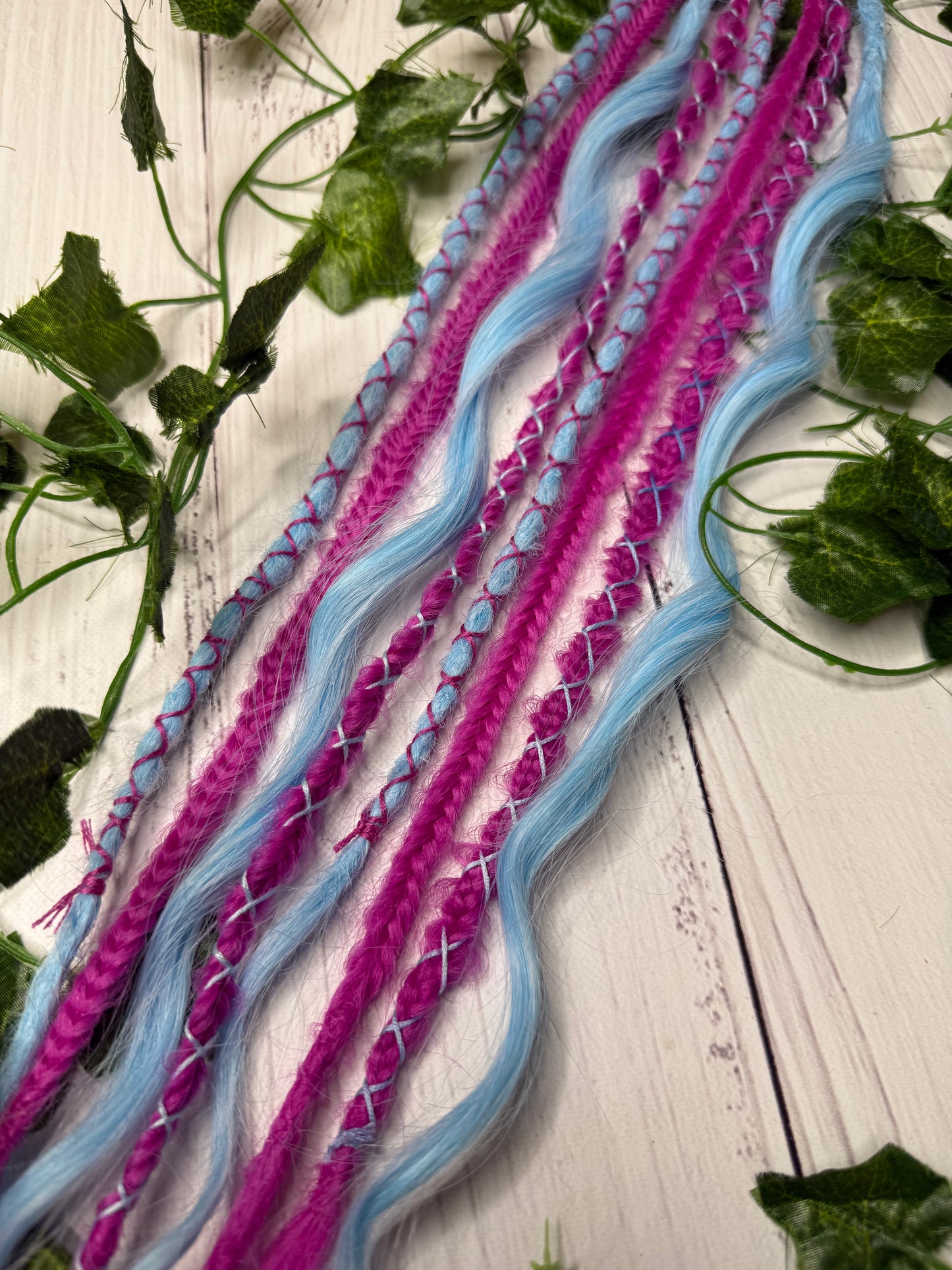 Set of 4, 55-61cm Enchanted Sky Mixed Texture Synthetic Extensions