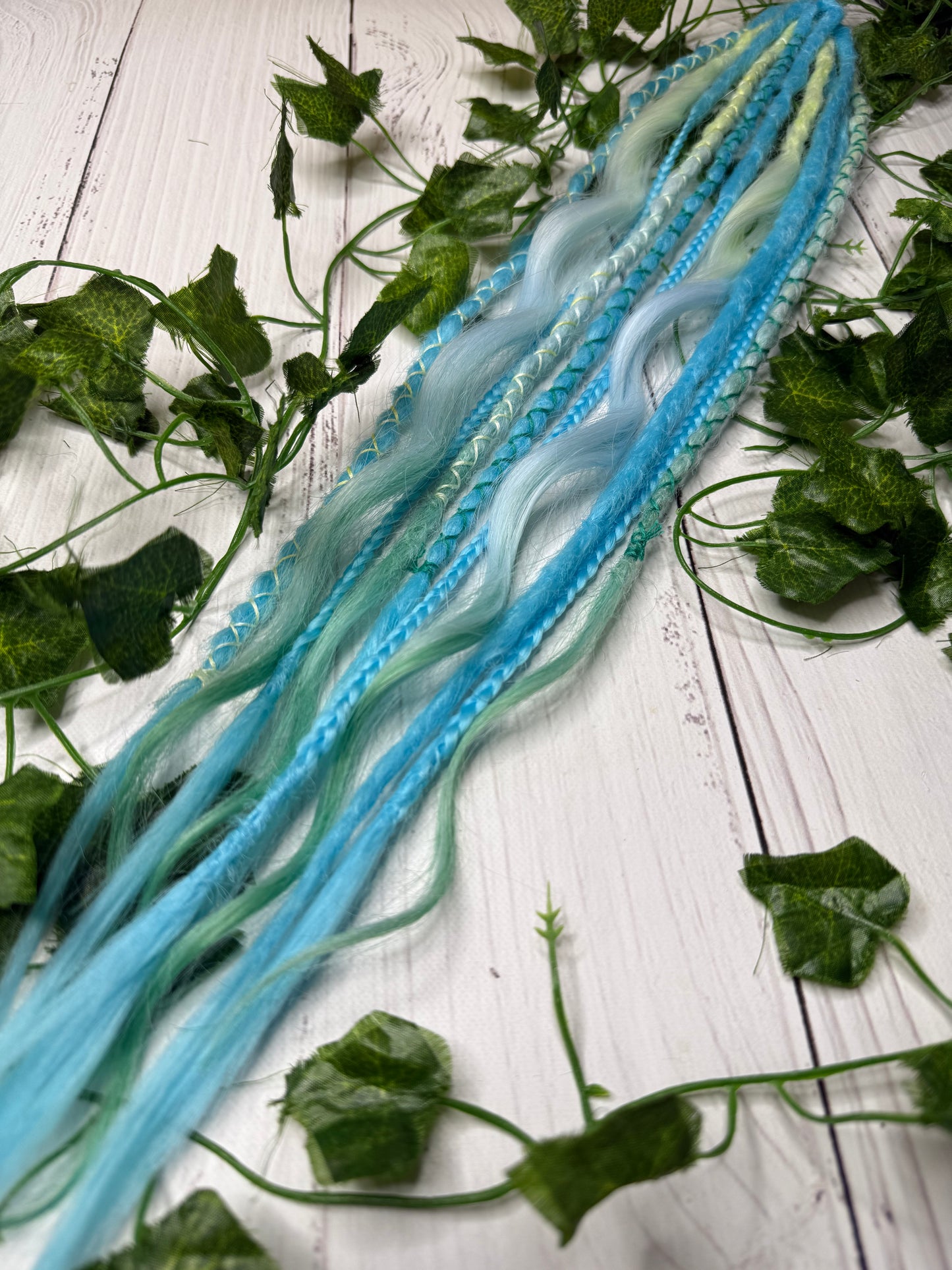 Set of 5, 55-62cm Ocean Breeze Mixed Texture Synthetic Extensions