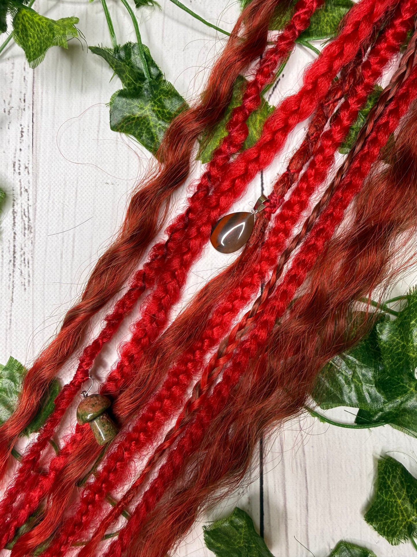 Set of 4, 55-68cm Ruby Flame Mixed Texture Synthetic Extensions