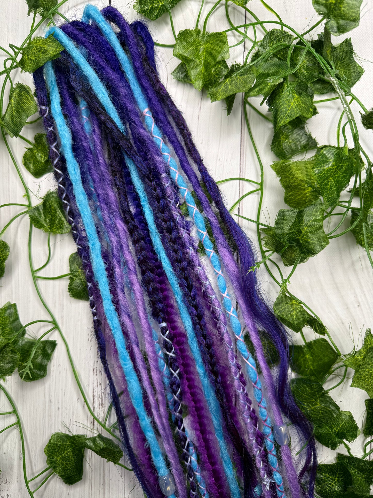 Set of 8, 52-62cm Cosmos Blend Mixed Texture Synthetic Extensions