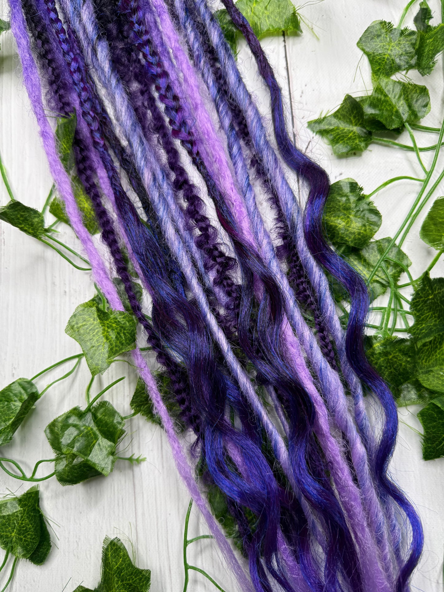 Set of 8, 58-67cm Purple Blend Mixed Texture Synthetic Extensions