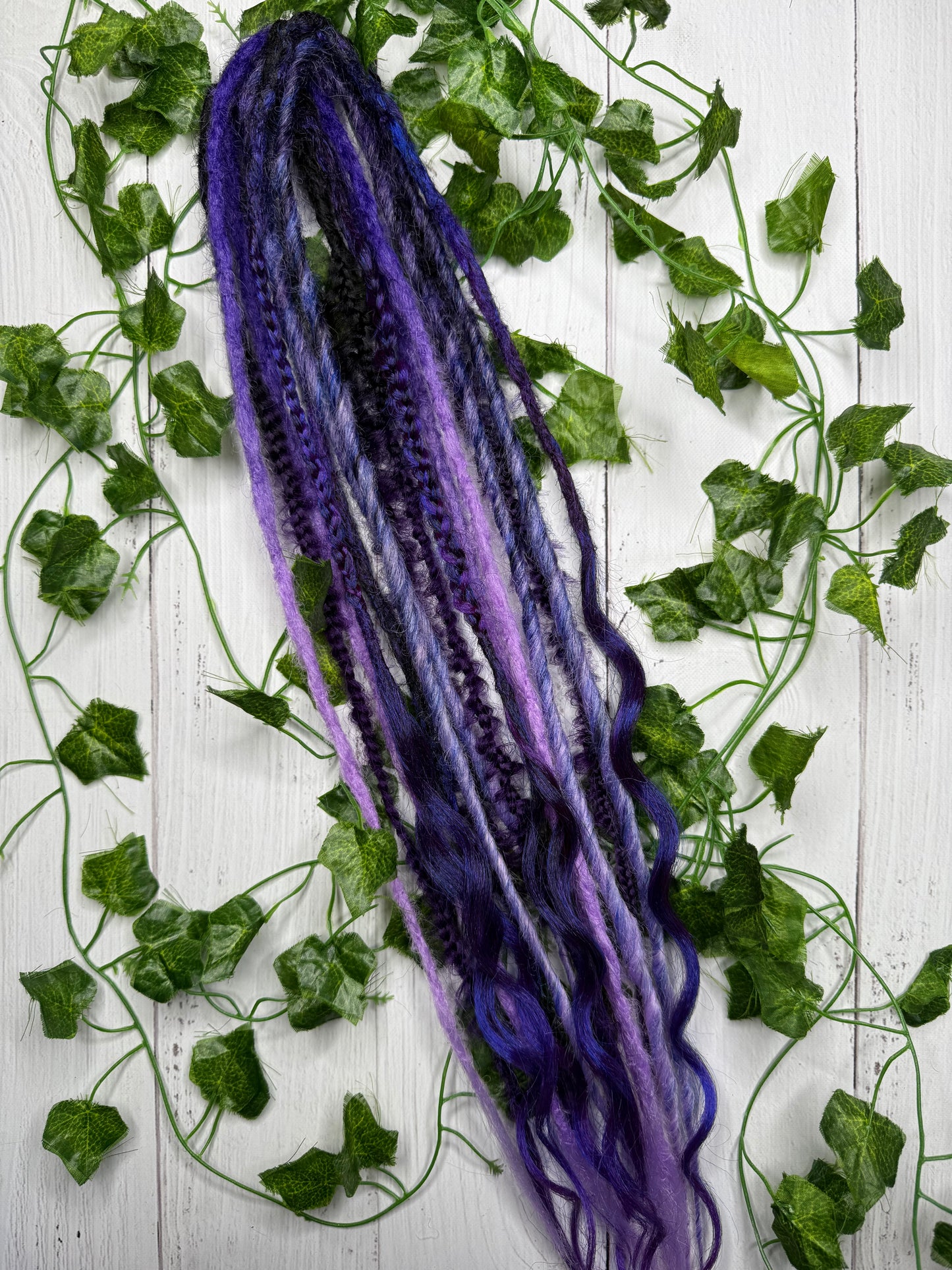 Set of 8, 58-67cm Purple Blend Mixed Texture Synthetic Extensions