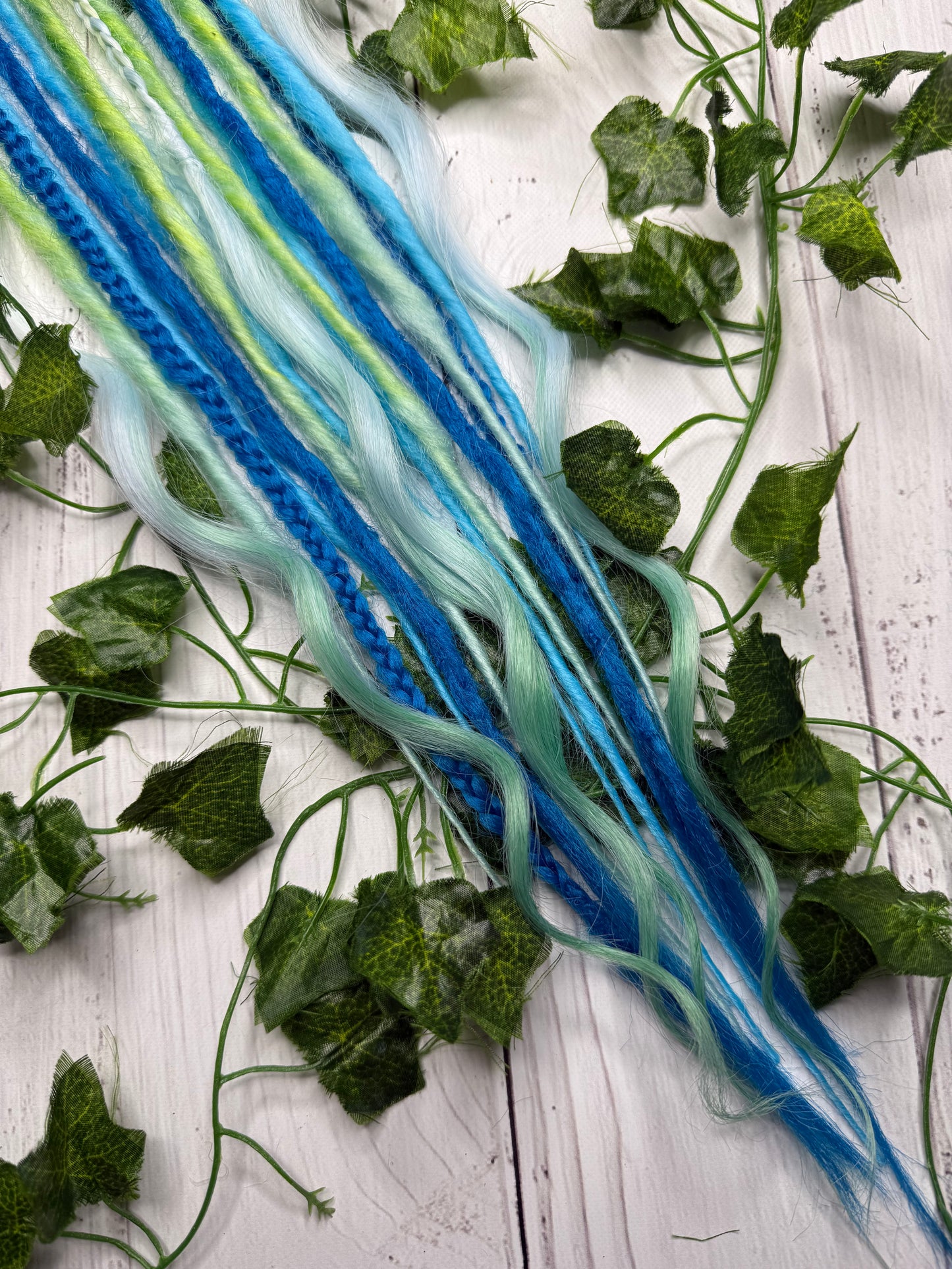 Set of 8, 52-62cm Ocean Mixed Texture Synthetic Extensions