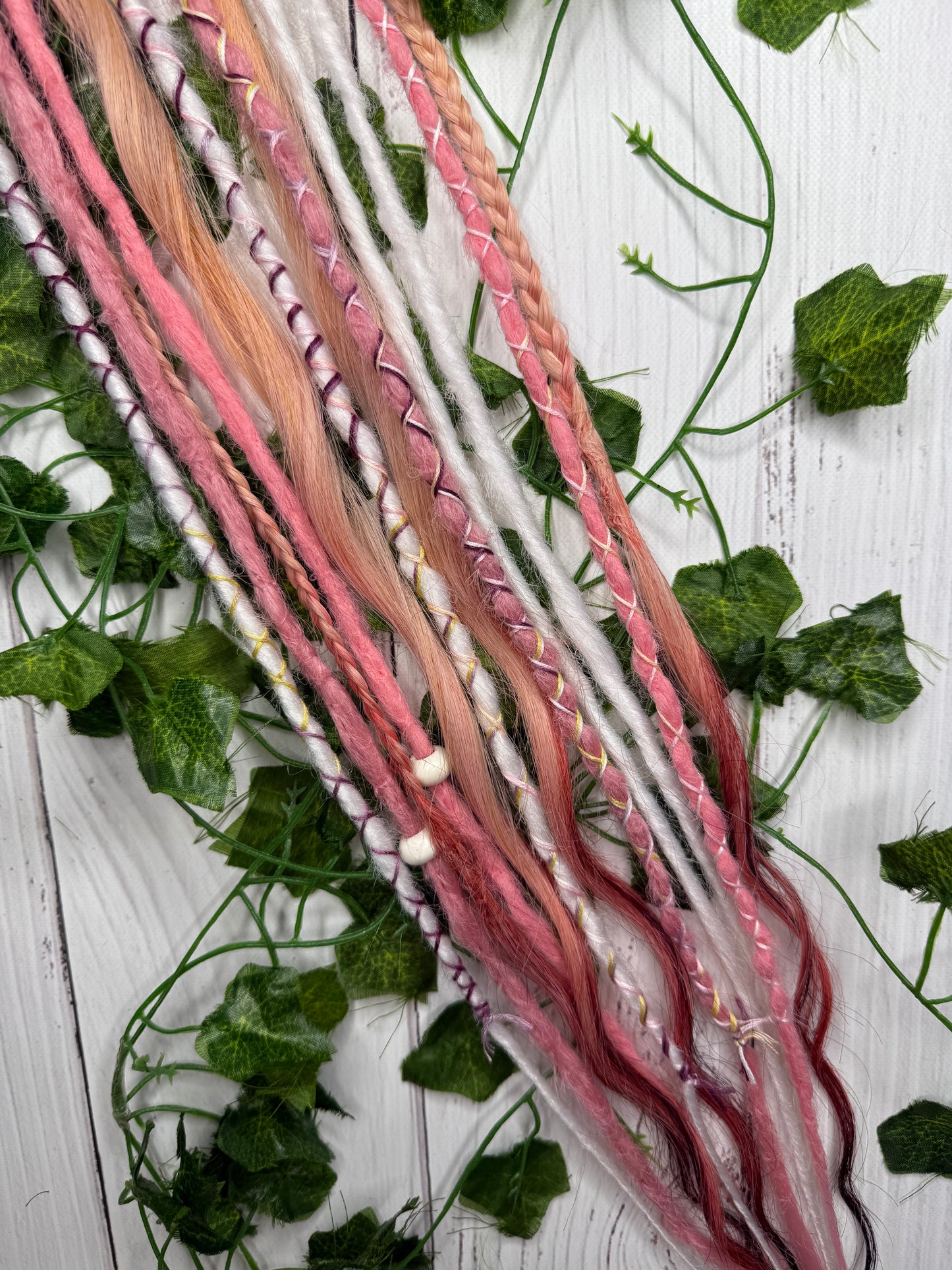 Set of 6, 58-63cm Ivory Blush Blend Mixed Texture Synthetic Extensions