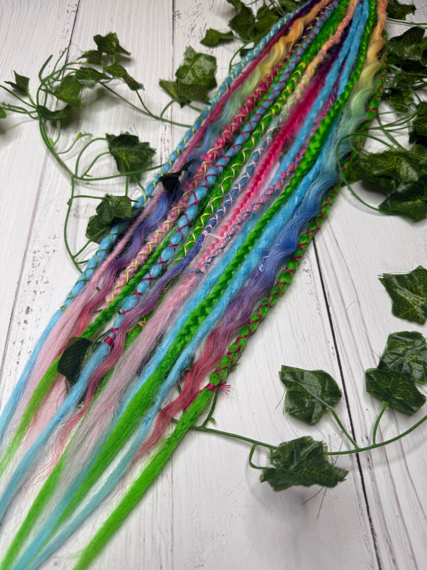 Set of 8, 55-65cm Aurora Skies Mixed Texture Synthetic Extensions