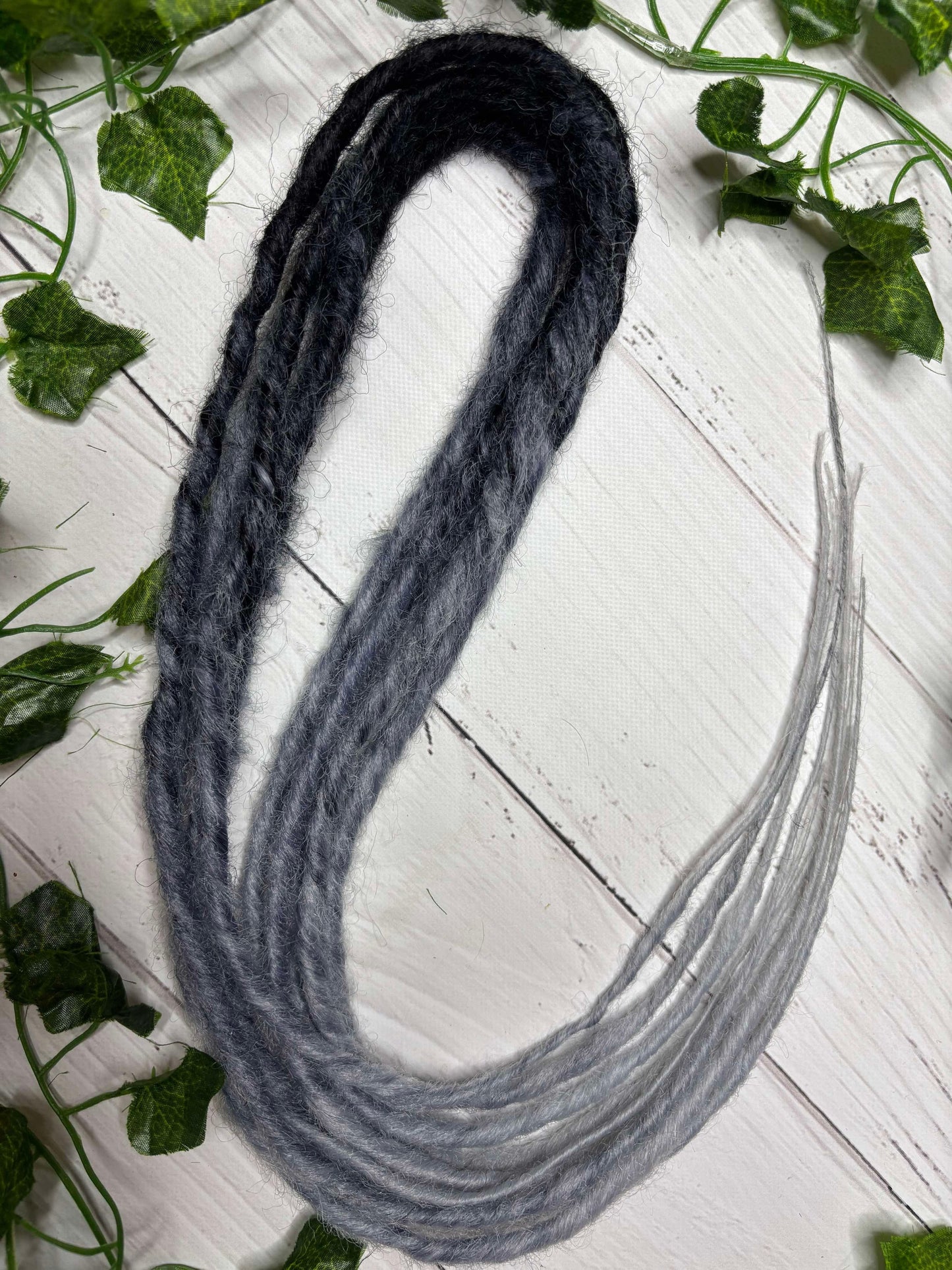 Set of 5, 55-59cm Black - Grey Twisted Synthetic Extensions