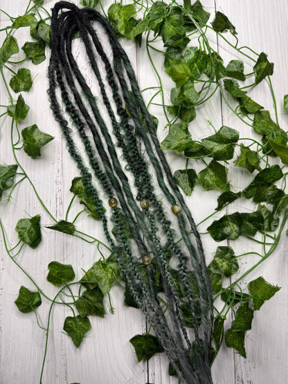 Set of 4, 54-64cm Forest Green Blend Mixed Texture Synthetic Extensions