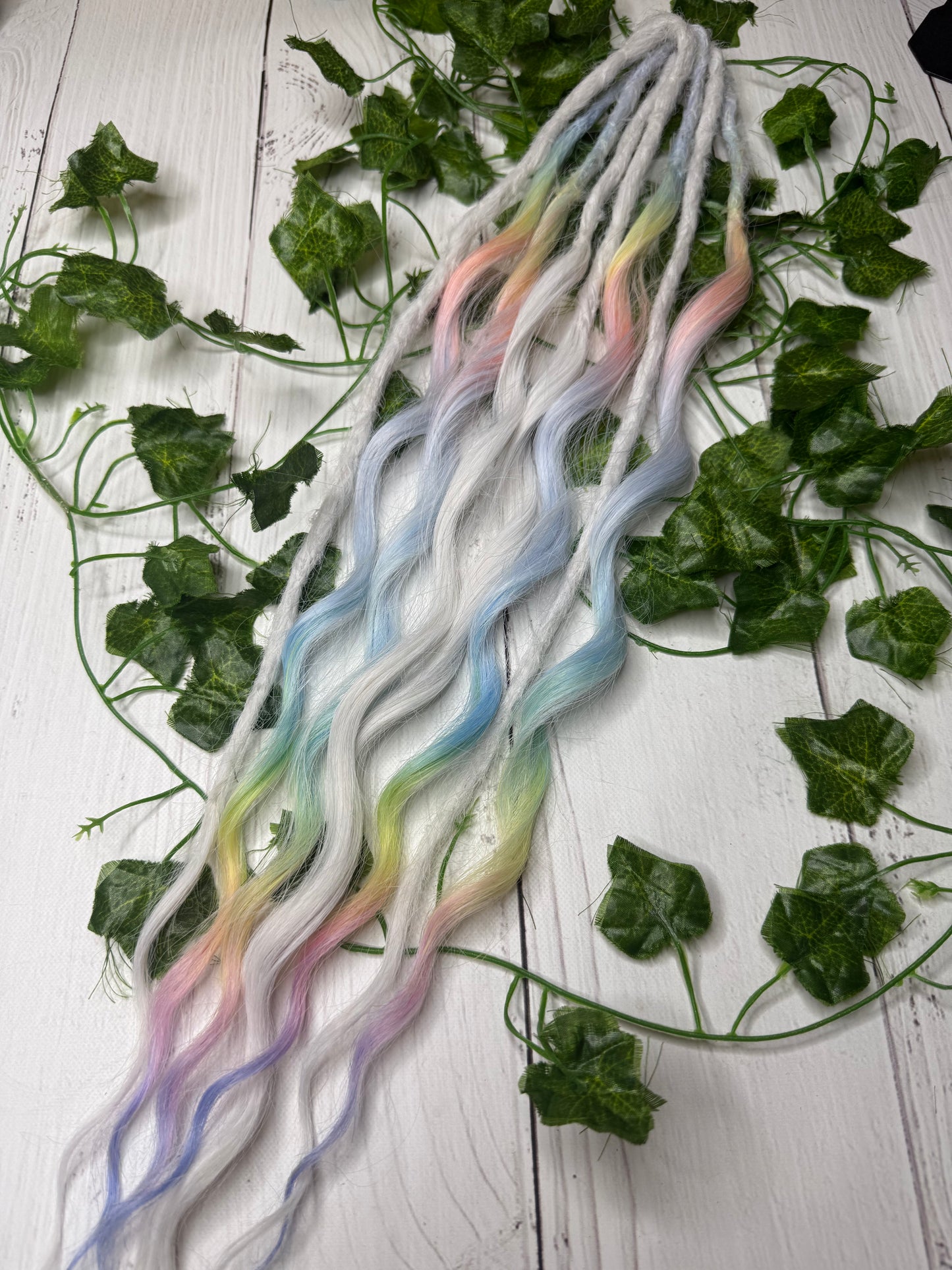 Set of 4, 53-60cm Pastel Whisper Mixed Texture Synthetic Extensions