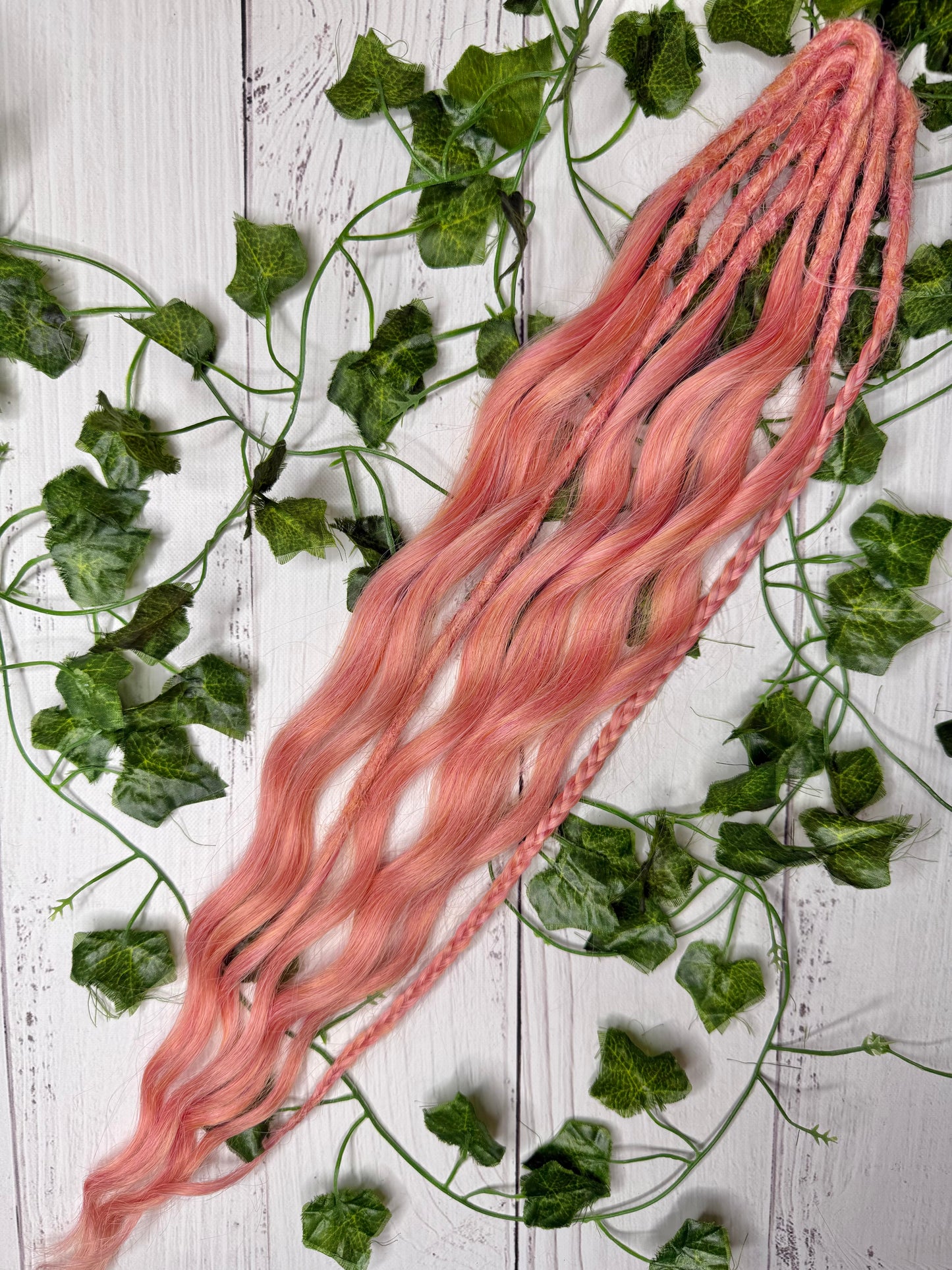 Set of 4, 59-60cm Coral Kiss Mixed Texture Synthetic Extensions