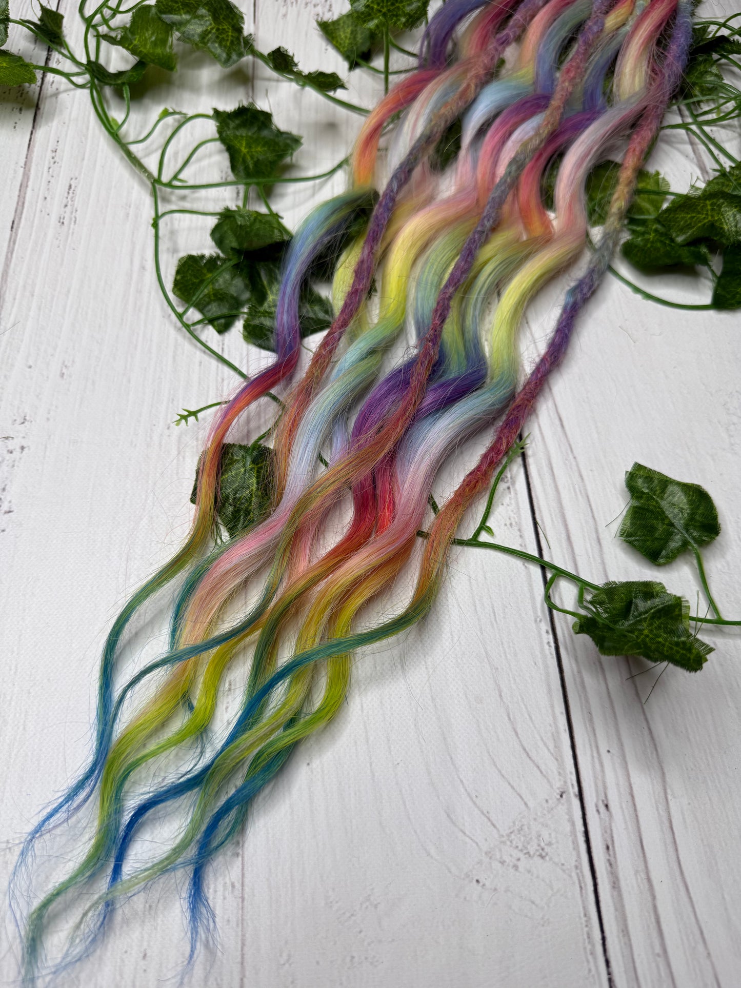 Set of 5, 54-58cm Fuchsia Storm Mixed Texture Synthetic Extensions