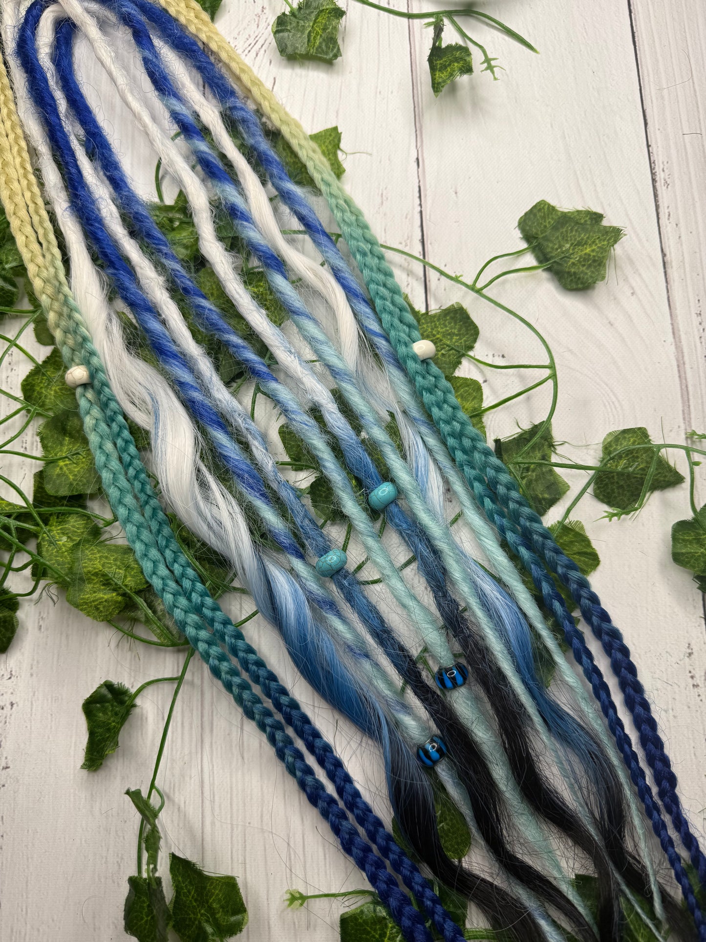 Set of 8, 57-64cm Midnight Ice Blend Mixed Texture Synthetic Extensions