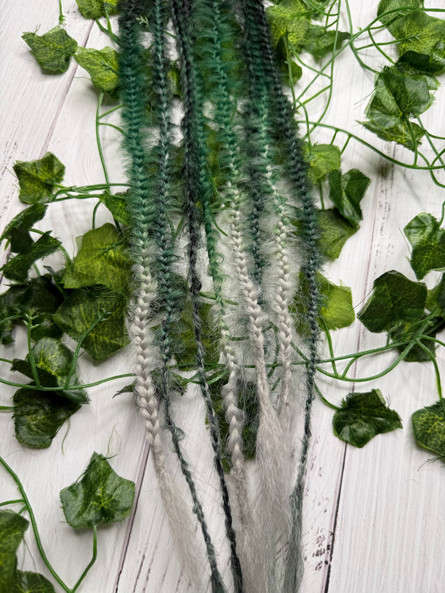 Set of 4, 50-58cm Obsidian Moss Blend Mixed Texture Synthetic Extensions