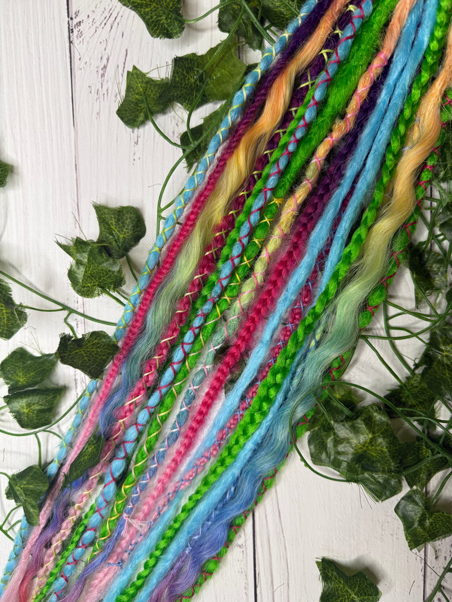 Set of 8, 55-65cm Aurora Skies Mixed Texture Synthetic Extensions