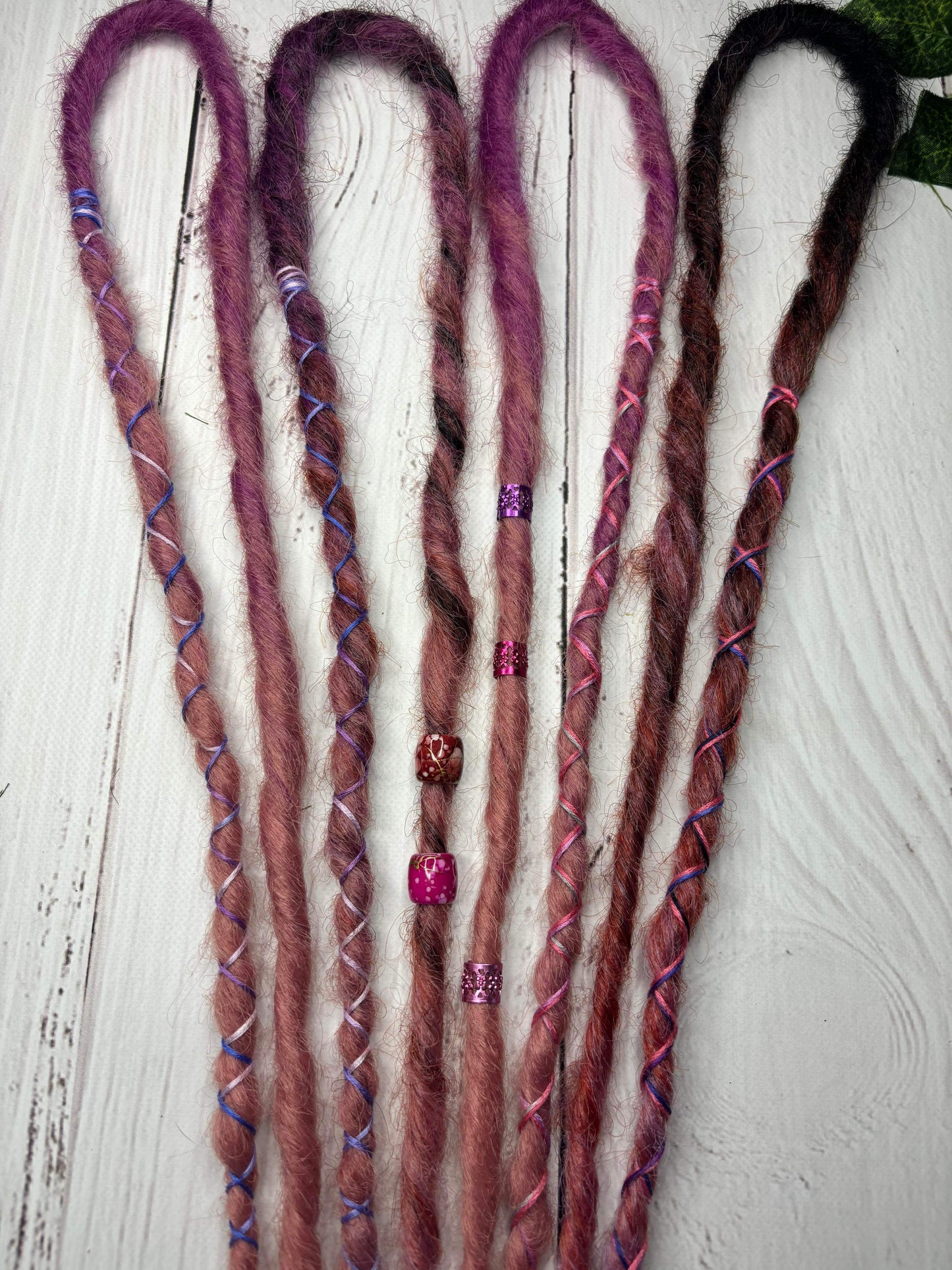 Set of 4, 44-50cm Muted Pink Synthetic Extensions