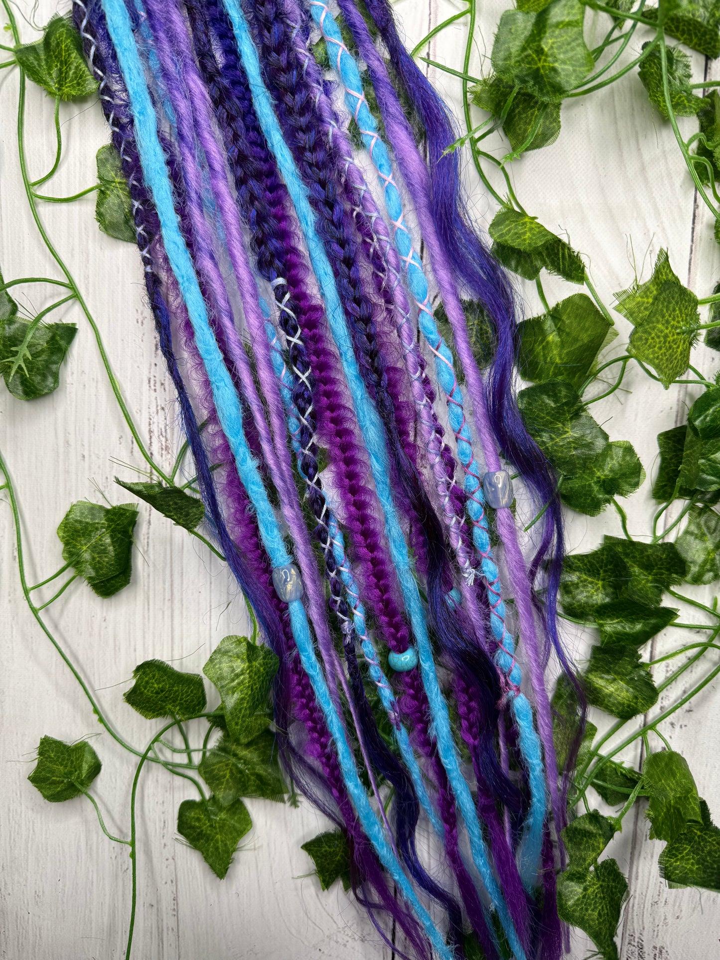 Set of 8, 52-62cm Cosmos Blend Mixed Texture Synthetic Extensions