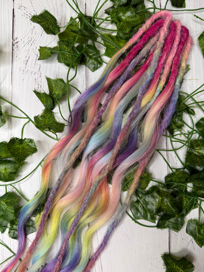 Set of 5, 54-58cm Fuchsia Storm Mixed Texture Synthetic Extensions