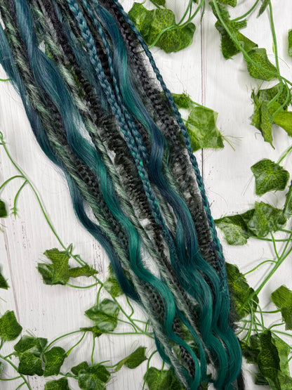Set of 8, 52-67cm Deep Forest Green Mixed Texture Synthetic Extensions