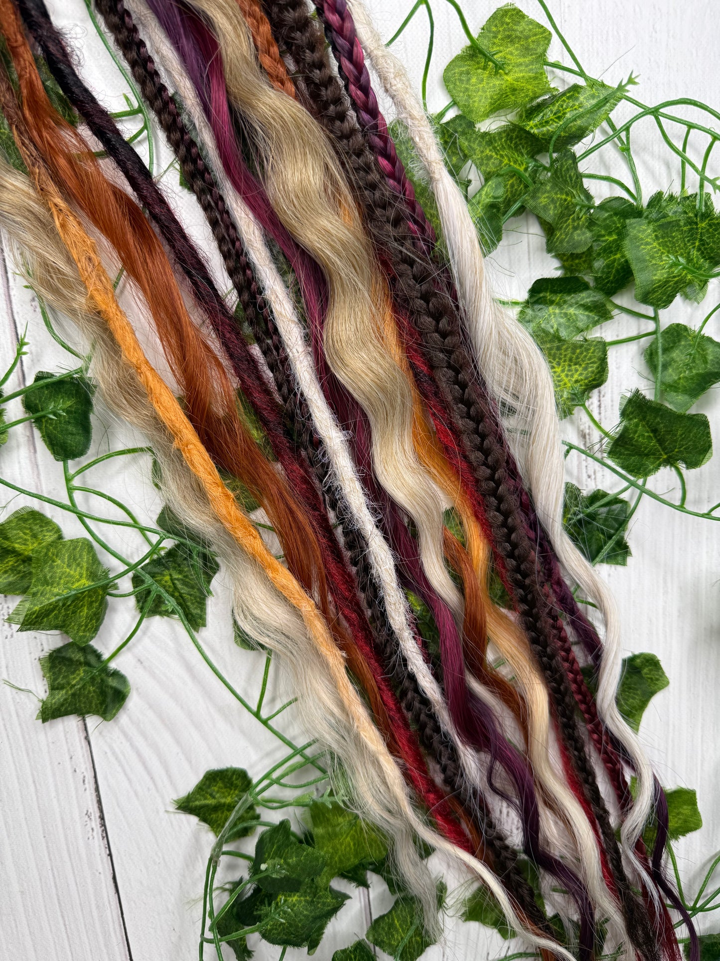 Set of 8, 51-69cm Amber Plum Blend Mixed Texture Synthetic Extensions