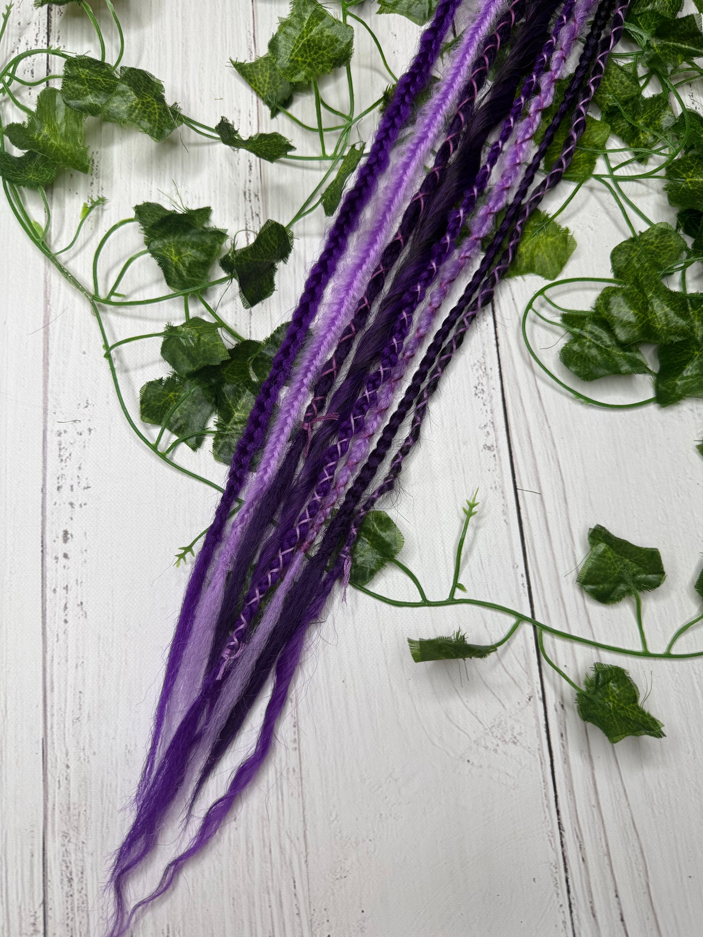 Set of 4, 57-62cm Orchid Dusk Mixed Texture Synthetic Extensions