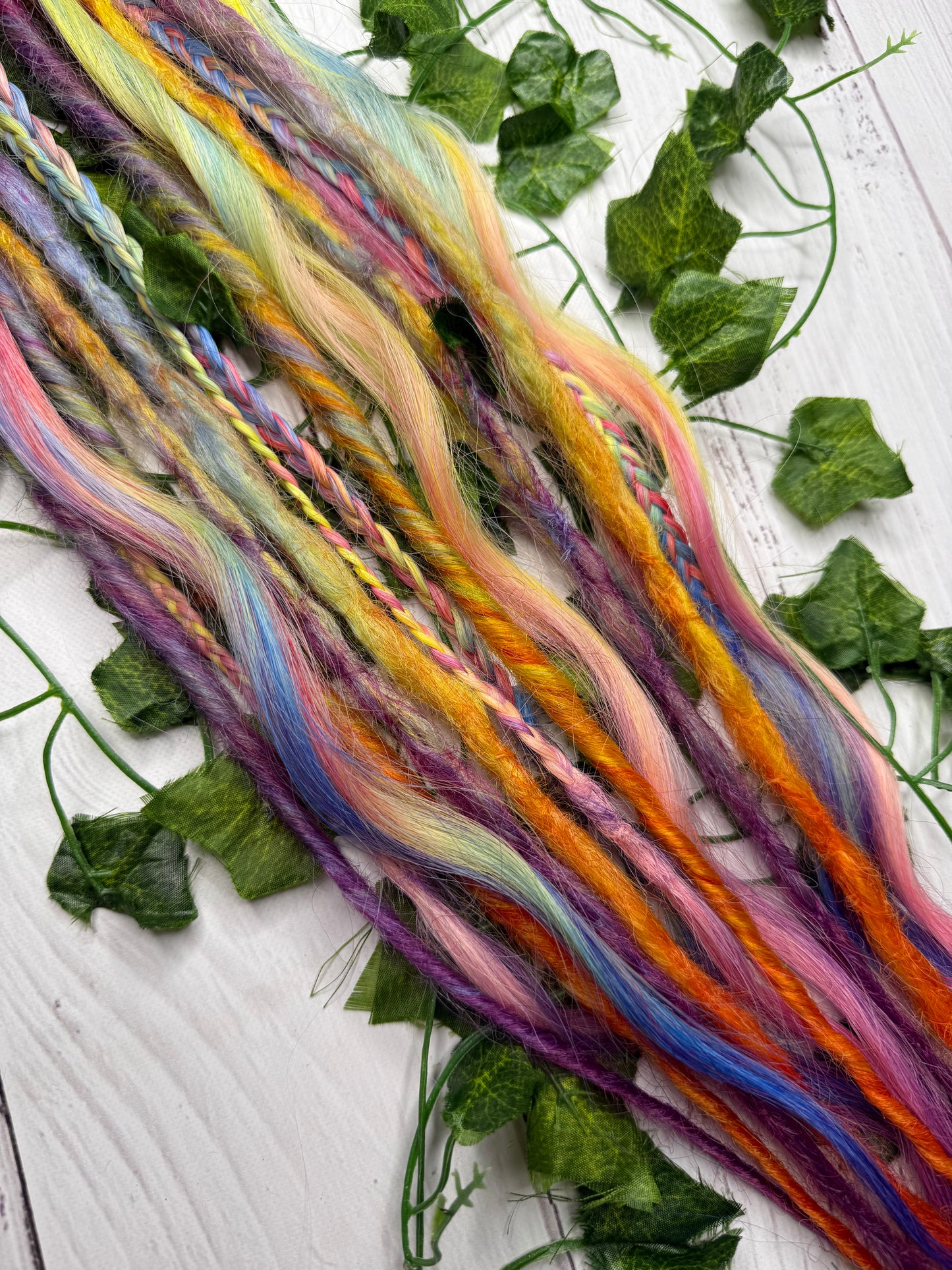 Set of 8, 61-68cm Colour Wheel Blend Mixed Texture Synthetic Extensions