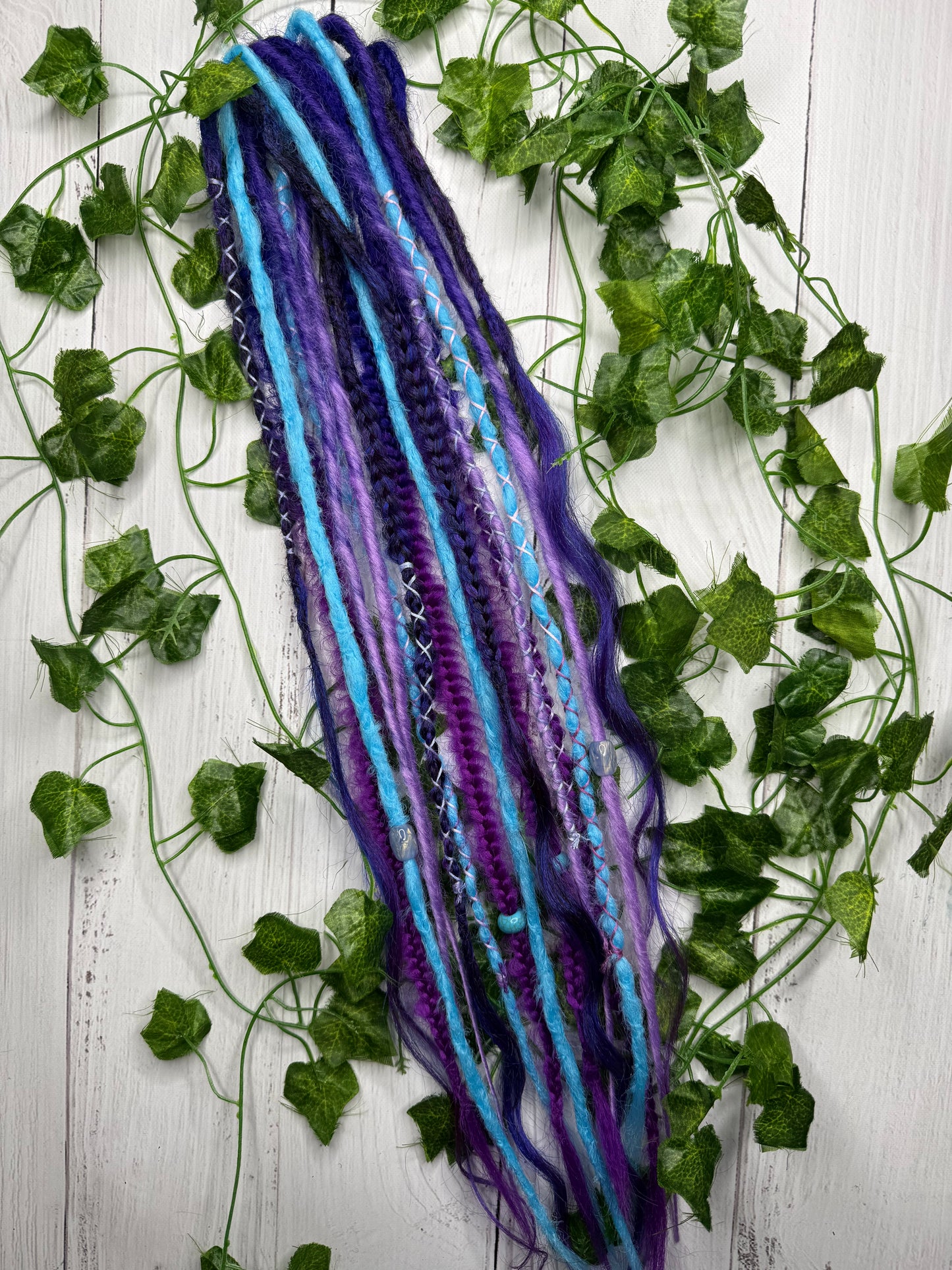 Set of 8, 52-62cm Cosmos Blend Mixed Texture Synthetic Extensions