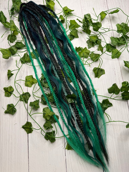 Set of 10, 55-63cm Forest Fusion Blend Mixed Texture Synthetic Extensions