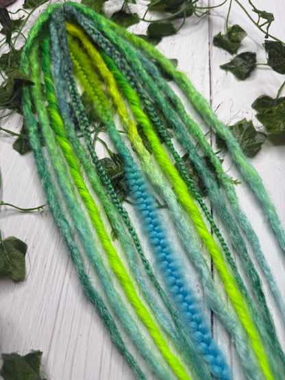 Set of 7, 50-53cm Green and Blue Synthetic Extensions