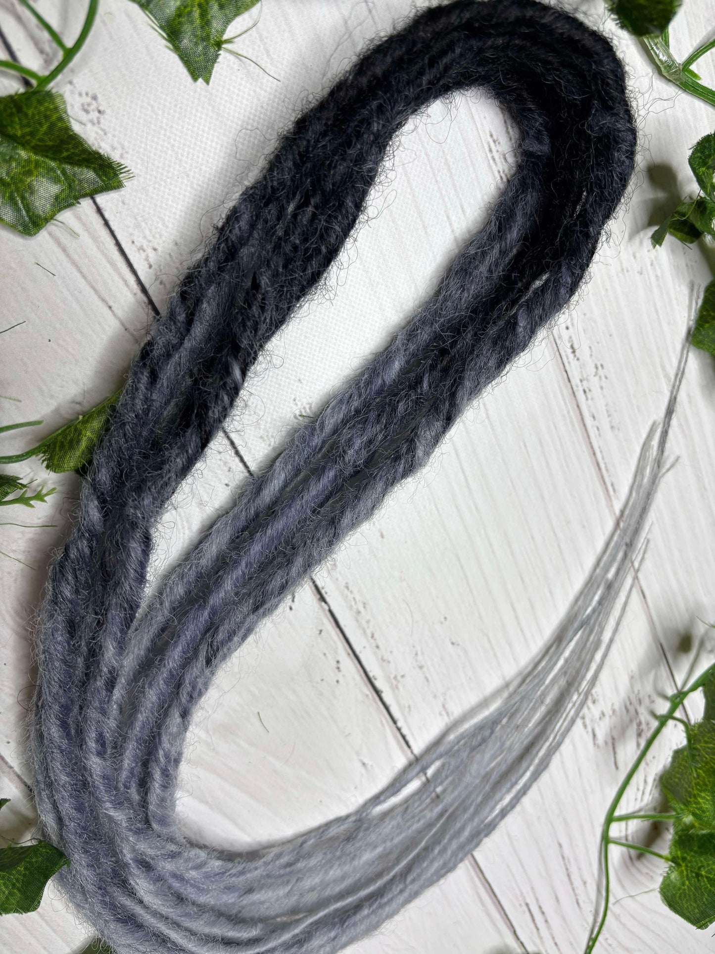 Set of 5, 55-59cm Black - Grey Twisted Synthetic Extensions