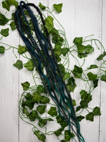 Set of 4, 57-64cm Jade Shadow Blend Mixed Texture Synthetic Extensions