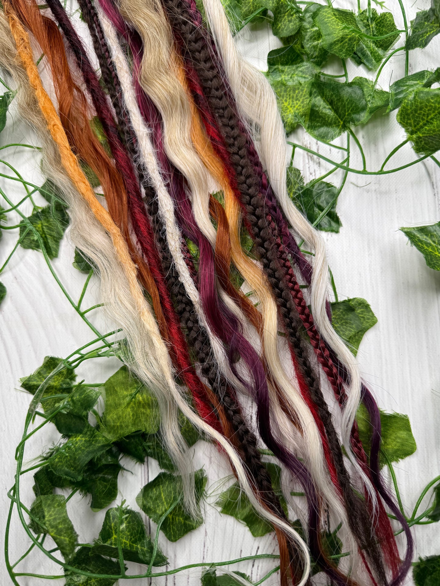 Set of 8, 51-69cm Amber Plum Blend Mixed Texture Synthetic Extensions