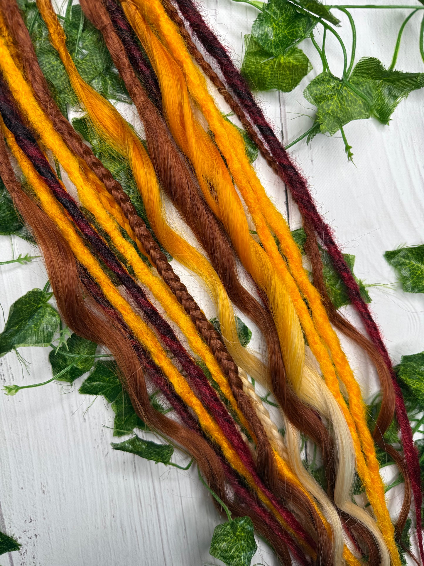 Set of 8, 59-66cm Summery Blend Mixed Texture Synthetic Extensions