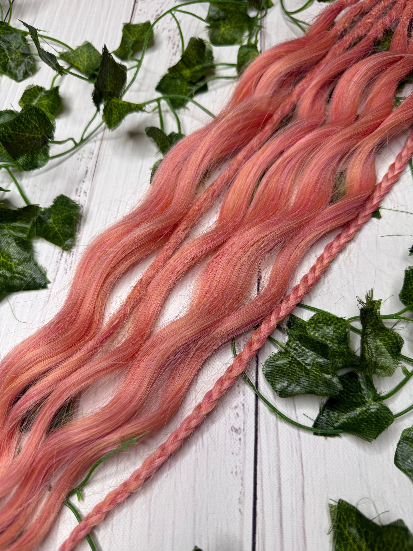 Set of 4, 59-60cm Coral Kiss Mixed Texture Synthetic Extensions