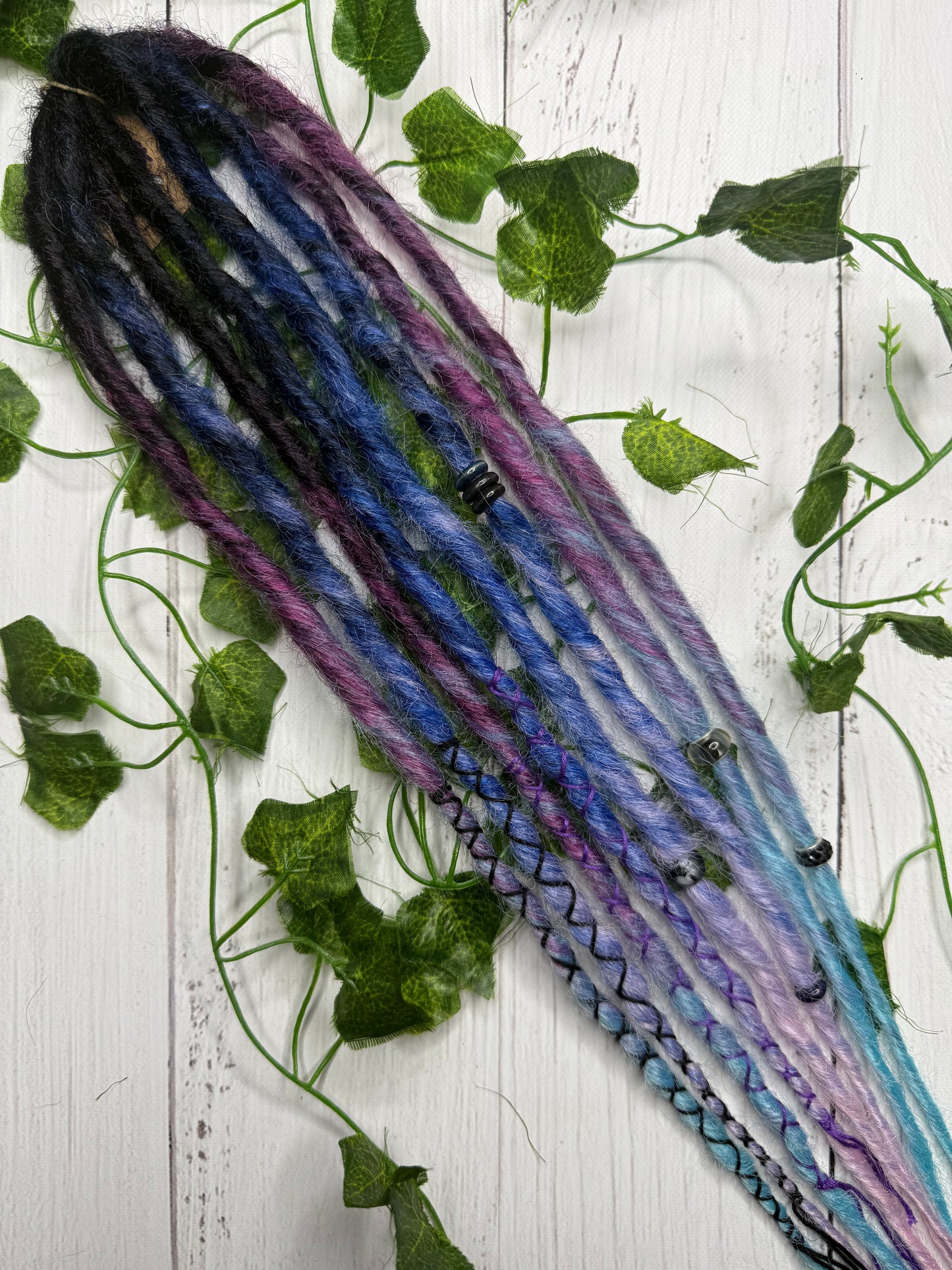 Set of 4, 52-54cm Black to Blue/Pink