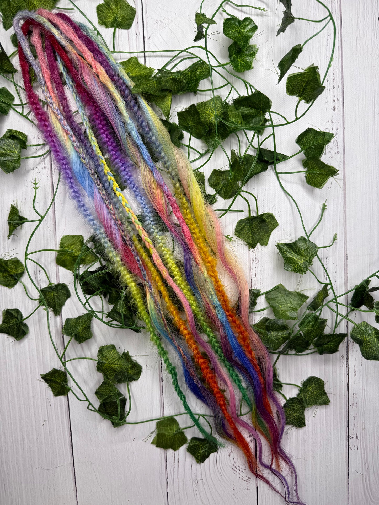 Set of 5, 55-65cm Prism Party Blend Mixed Texture Synthetic Extensions