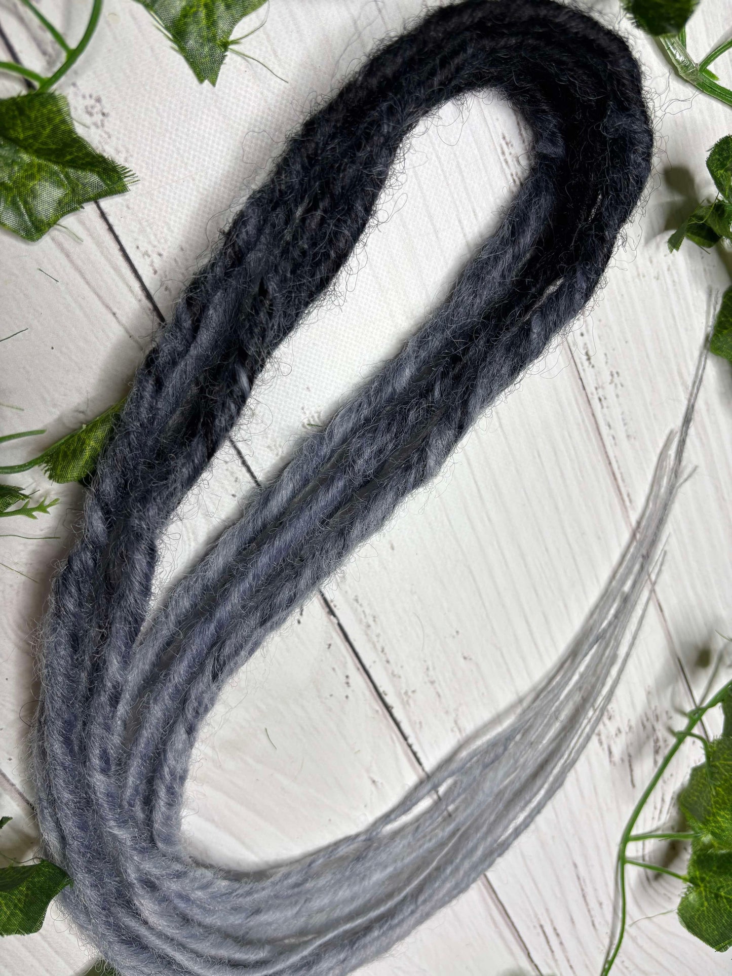 Set of 5, 55-59cm Black - Grey Twisted Synthetic Extensions