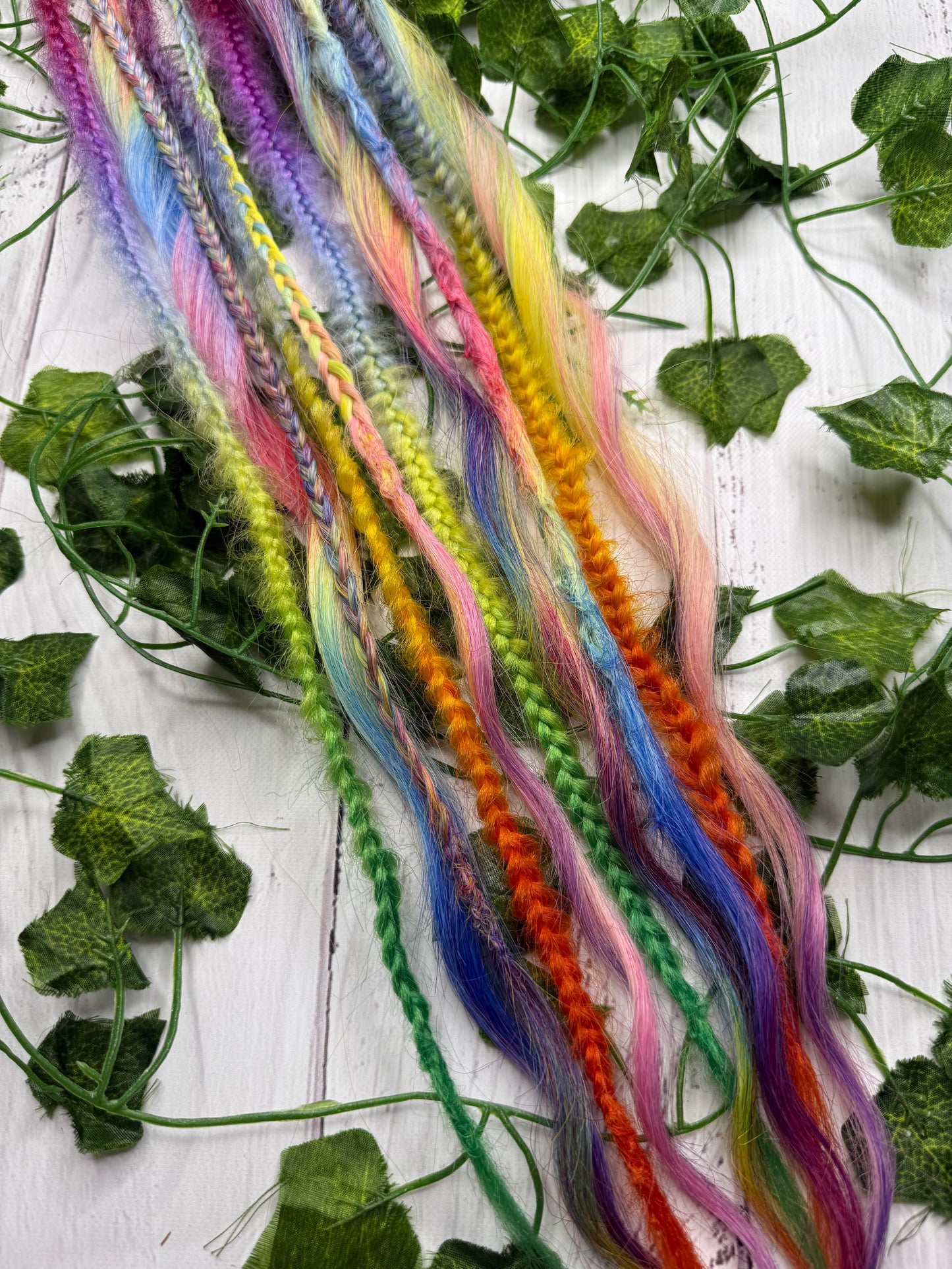 Set of 5, 55-65cm Prism Party Blend Mixed Texture Synthetic Extensions