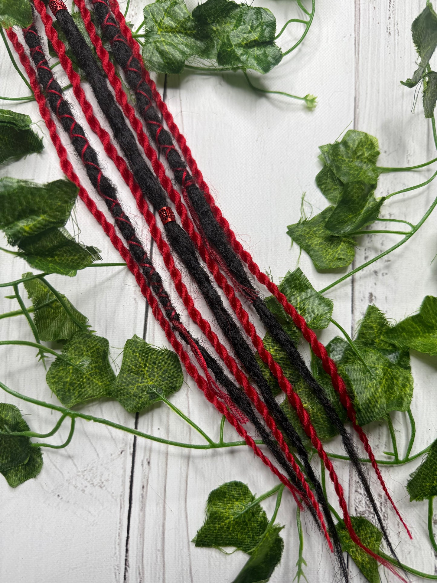 Set of 7, 59-62cm Red & Black Synthetic Extensions (only available for online purchase)